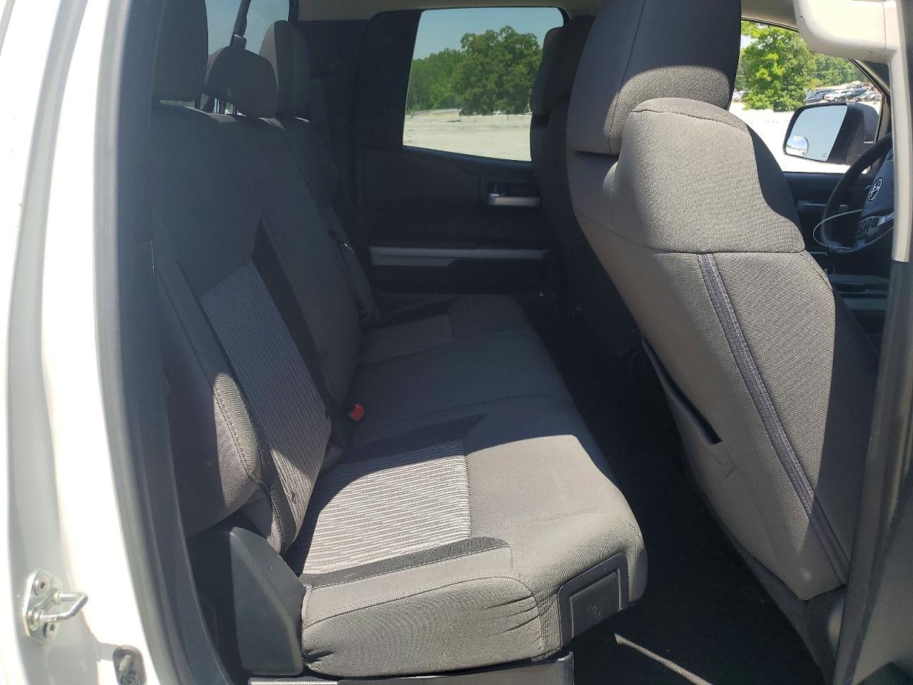2015 Toyota Tundra SR5