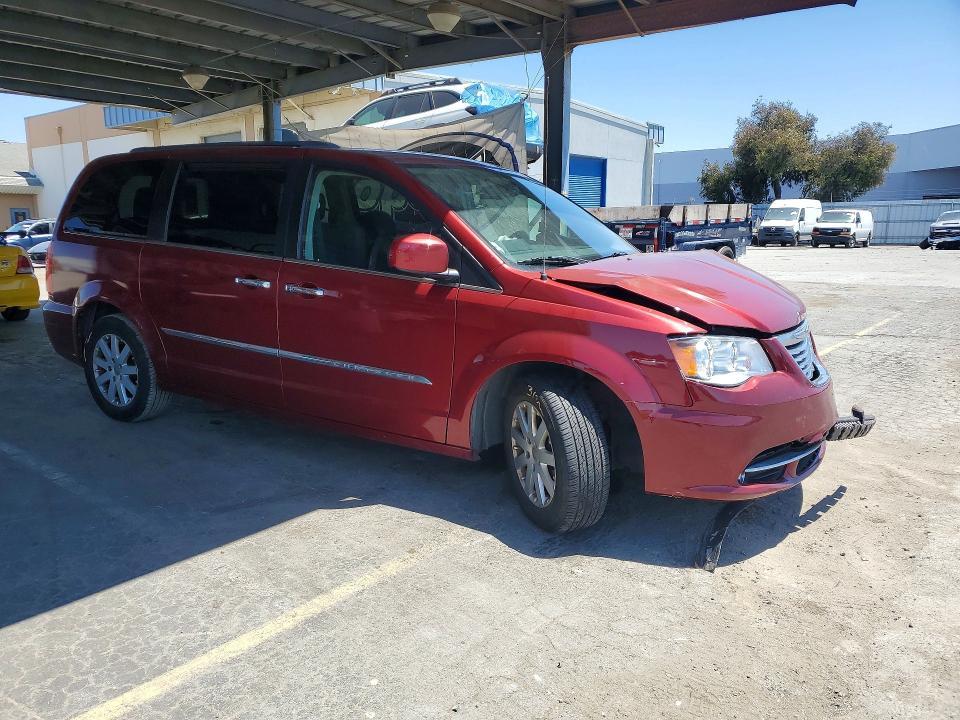 2016 Chrysler Town & Country Touring