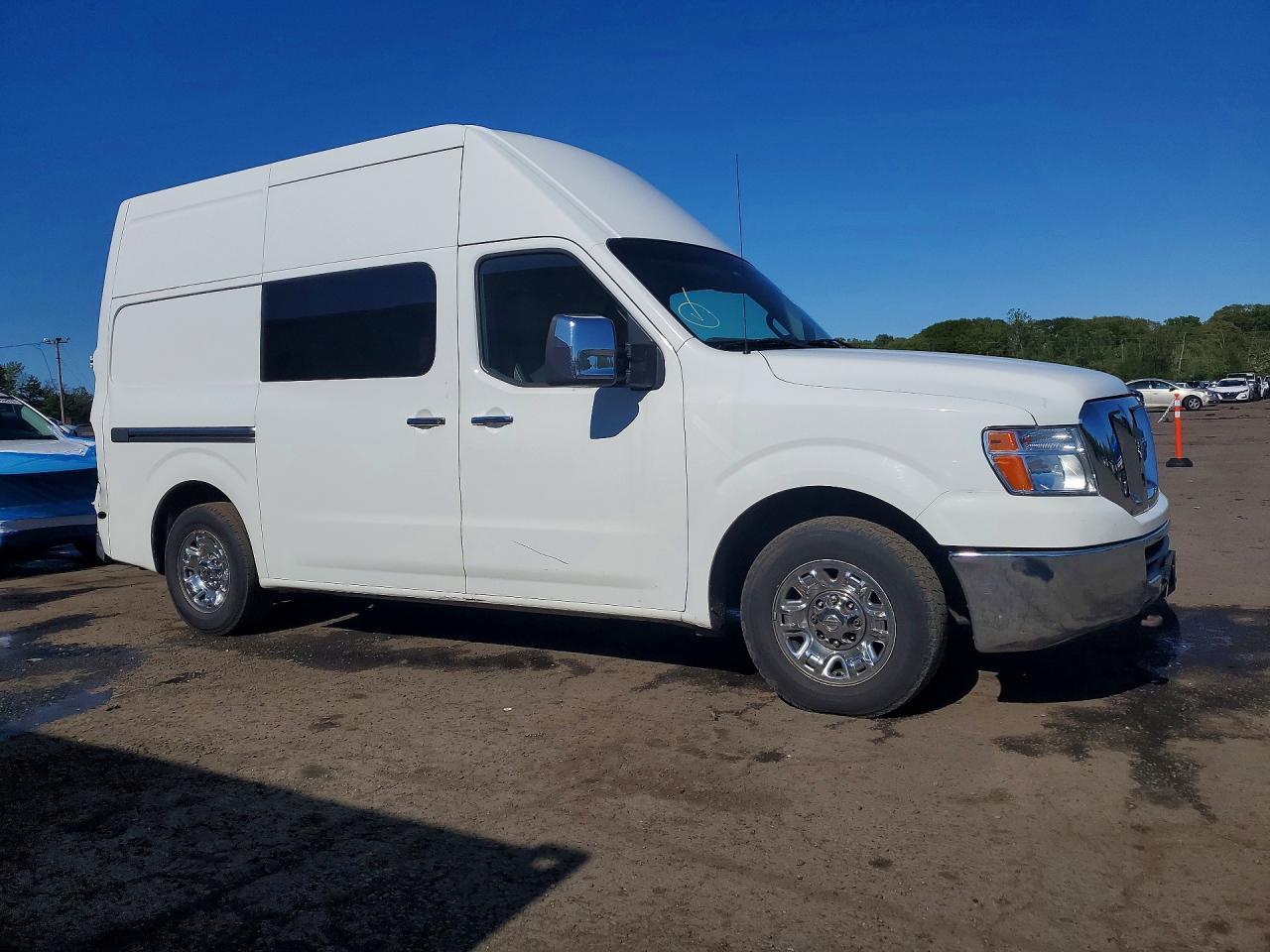 2014 Nissan NV 2500 HD S