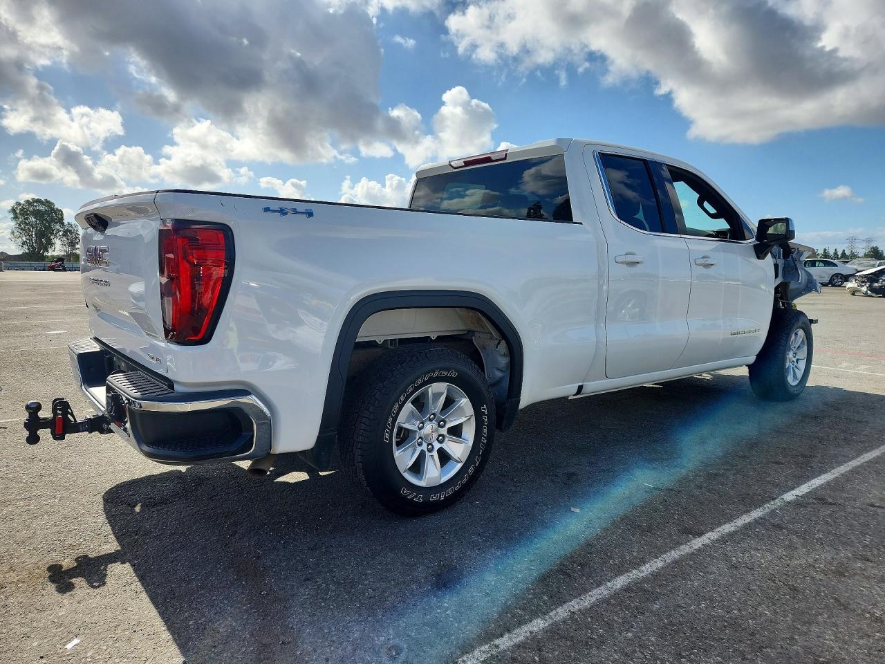 2023 GMC Sierra K1500 SLE