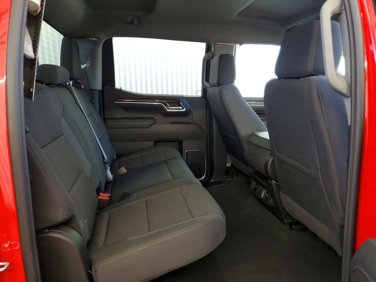 2026 Chevrolet Silverado K1500 LT
