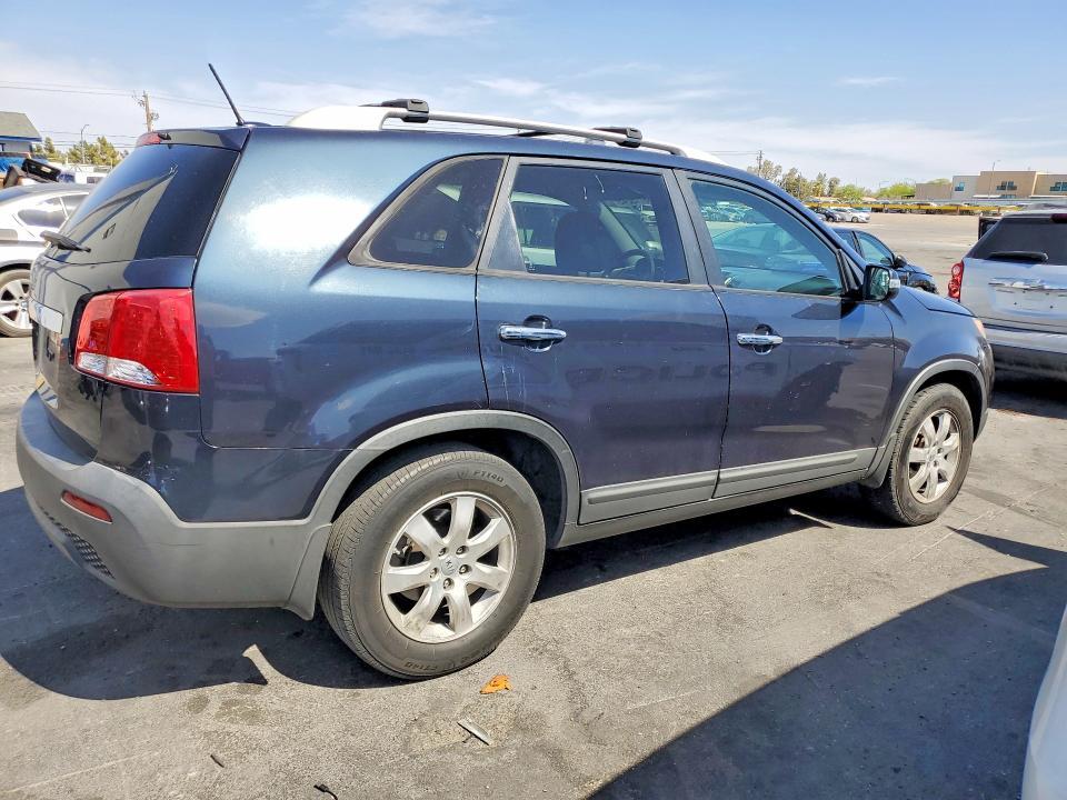2012 KIA Sorento lx