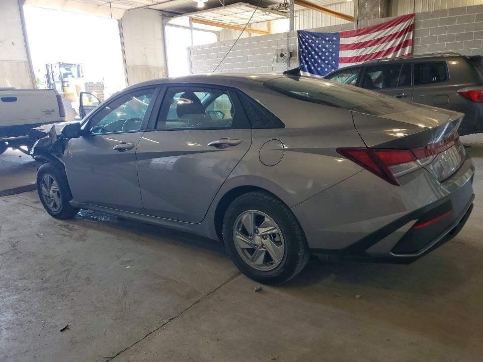 2024 Hyundai Elantra se