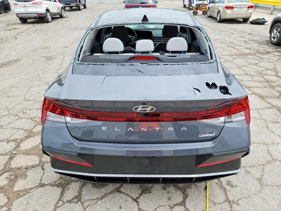 2025 Hyundai Elantra Limited