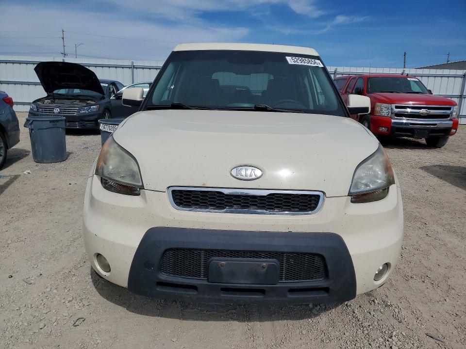 2010 KIA Soul +