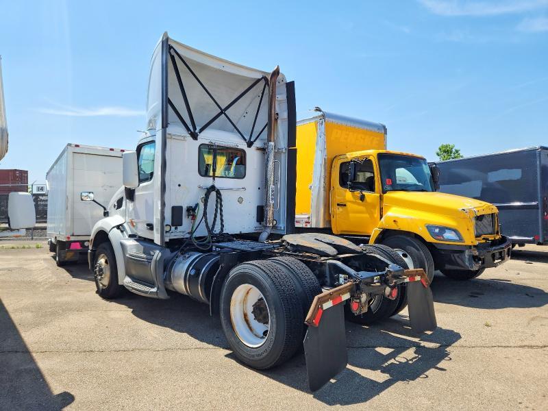 2018 Peterbilt 579 Semi Truck