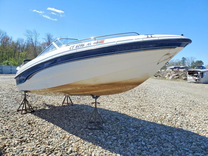 1999 Chaparral Boat