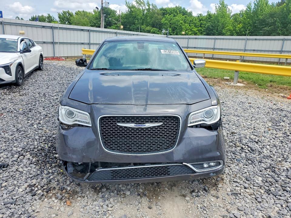 2019 Chrysler 300 Limited