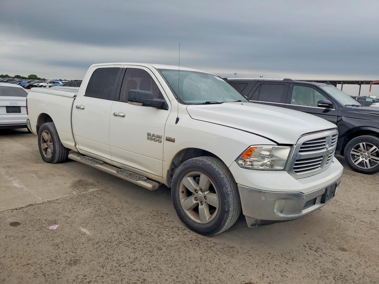 2016 Dodge RAM 1500 SLT