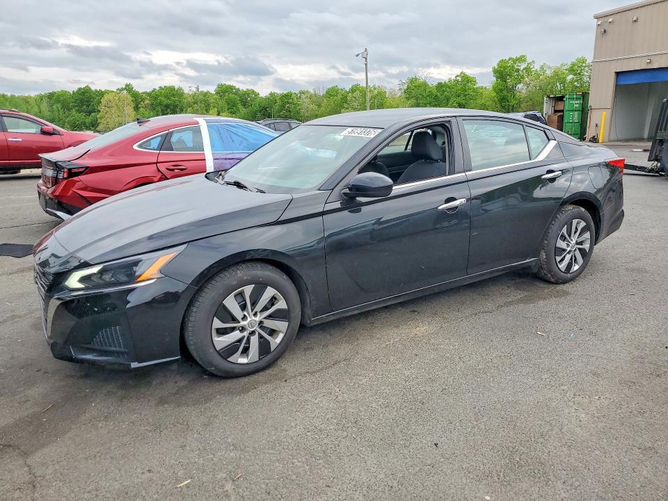 2023 Nissan Altima s