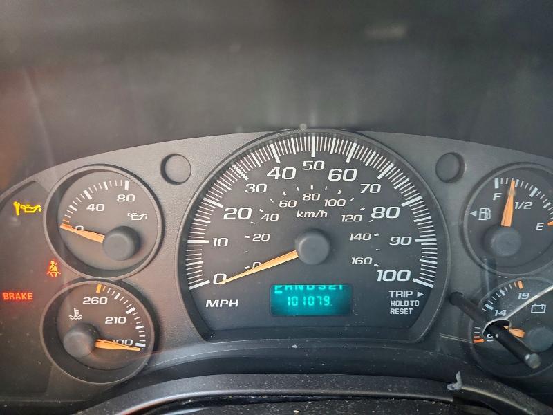2003 GMC Savana Shuttle Bus