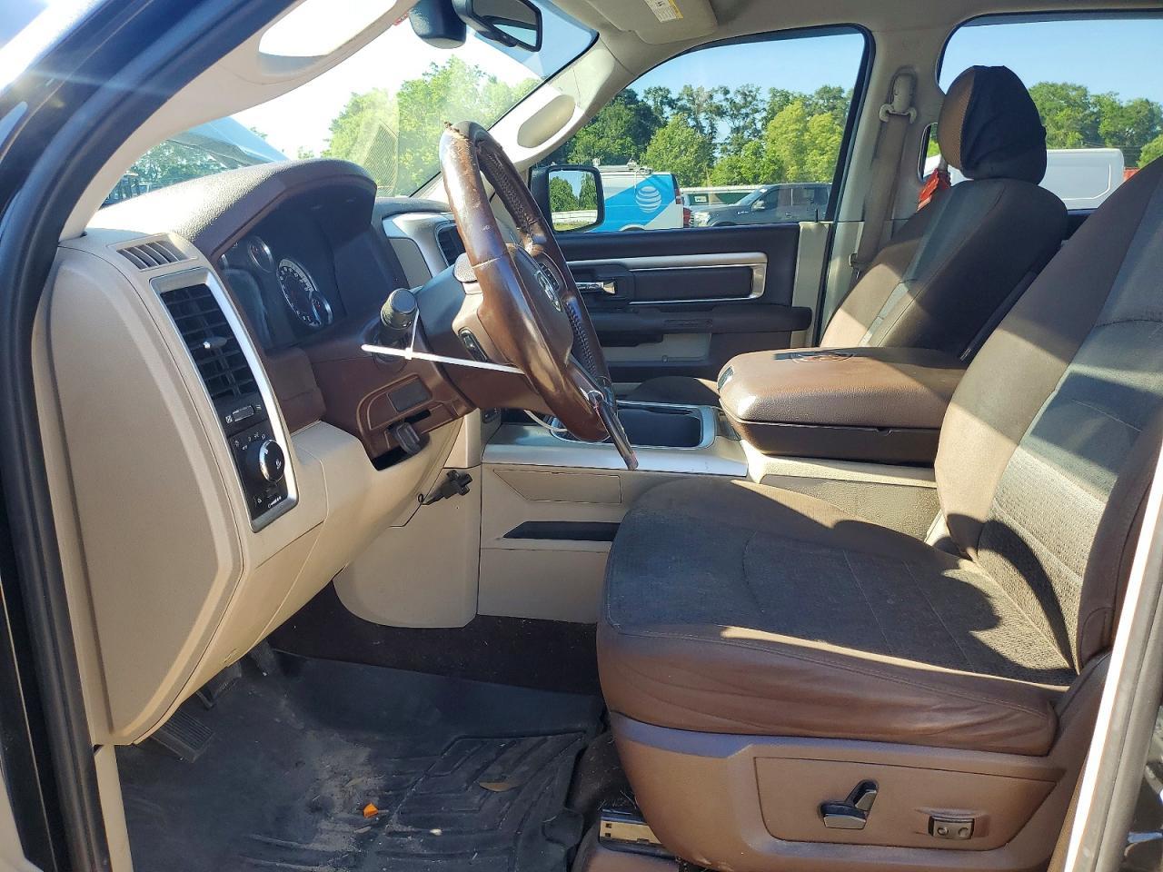 2015 Dodge RAM 1500 SLT