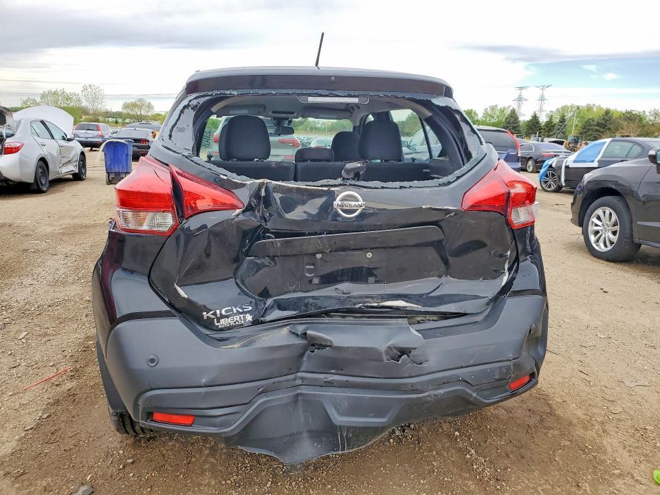 2020 Nissan Kicks s