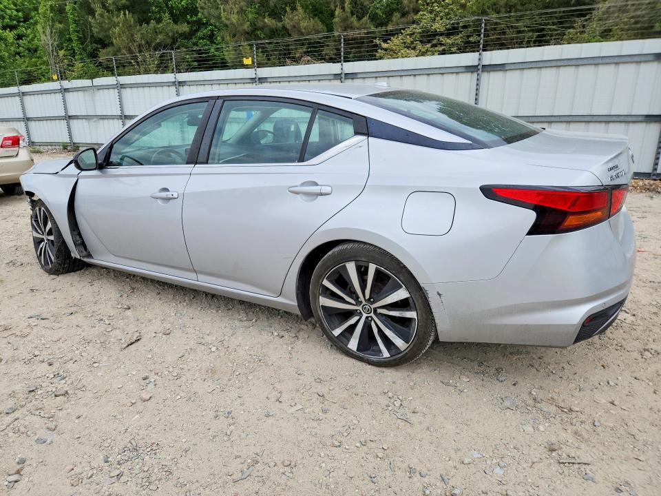 2020 Nissan Altima sr