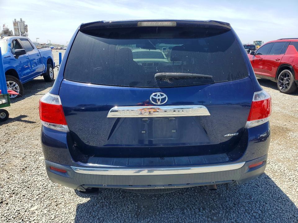 2013 Toyota Highlander Base
