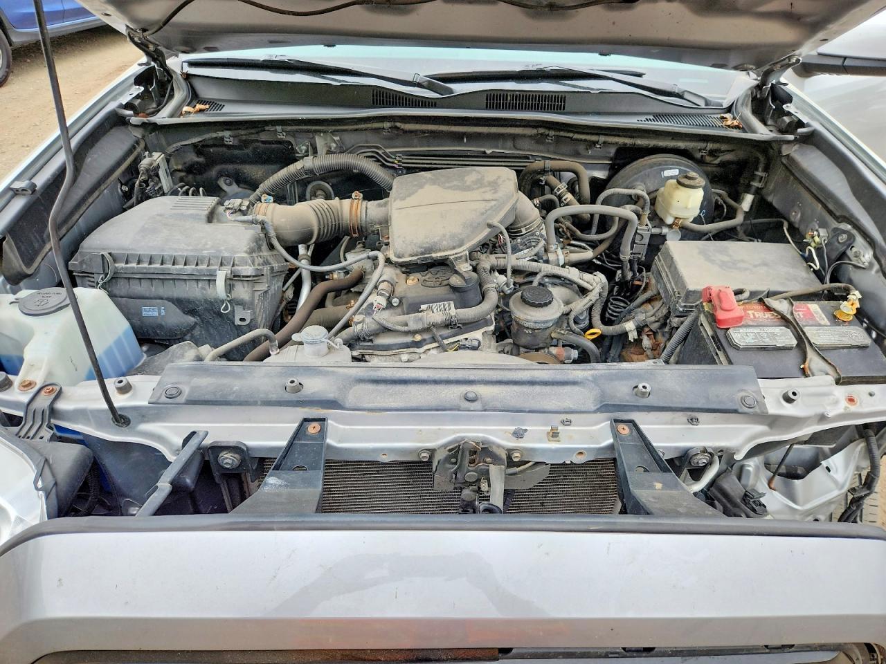 2016 Toyota Tacoma SR