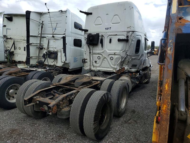 2021 Freightliner Cascadia