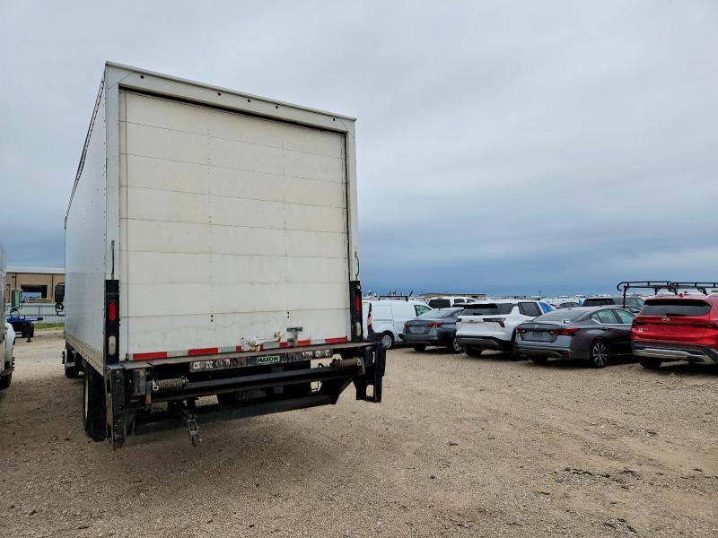 2016 Freigliner 2016 Freightliner Business Class M2 BOX Truck