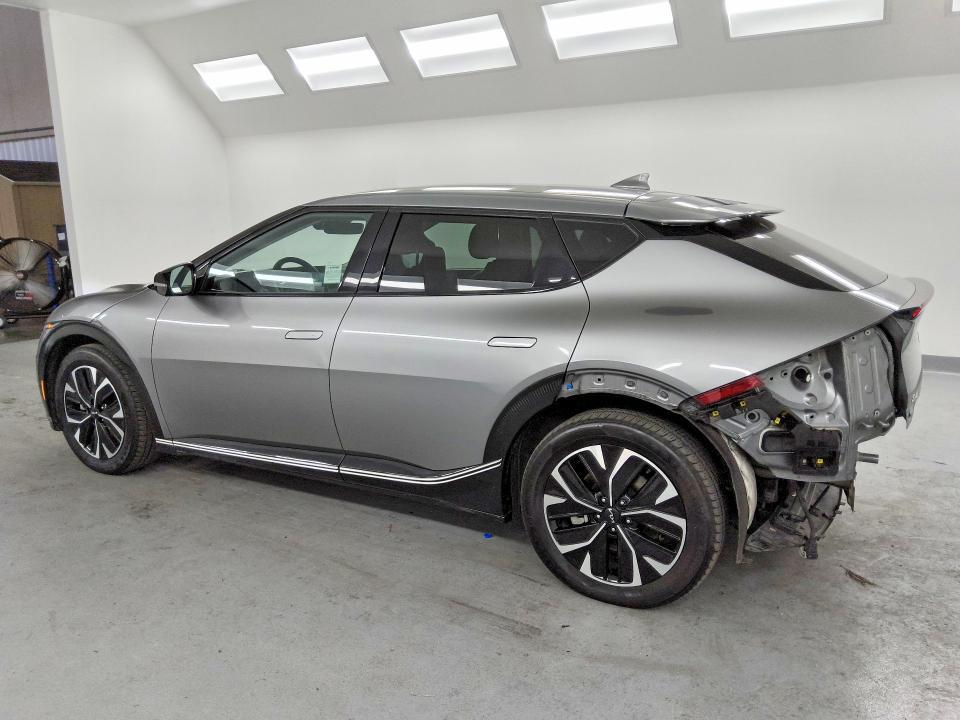 2024 KIA EV6 Wind