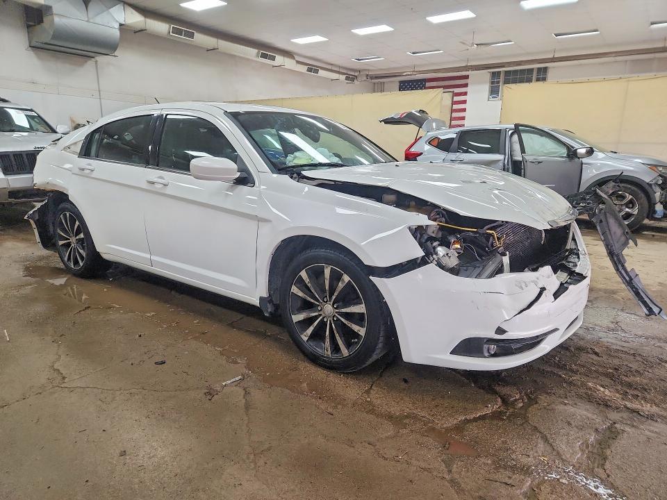 2012 Chrysler 200 s