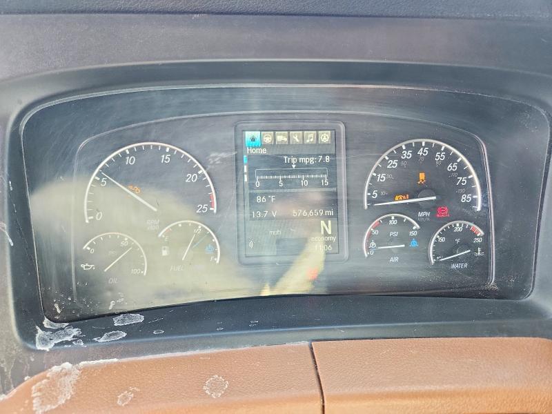 2021 Freightliner Cascadia 1-semi Truck