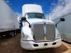 2015 Kenworth T680 Semi Truck