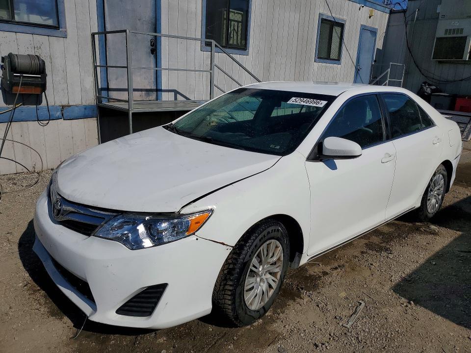 2012 Toyota Camry le