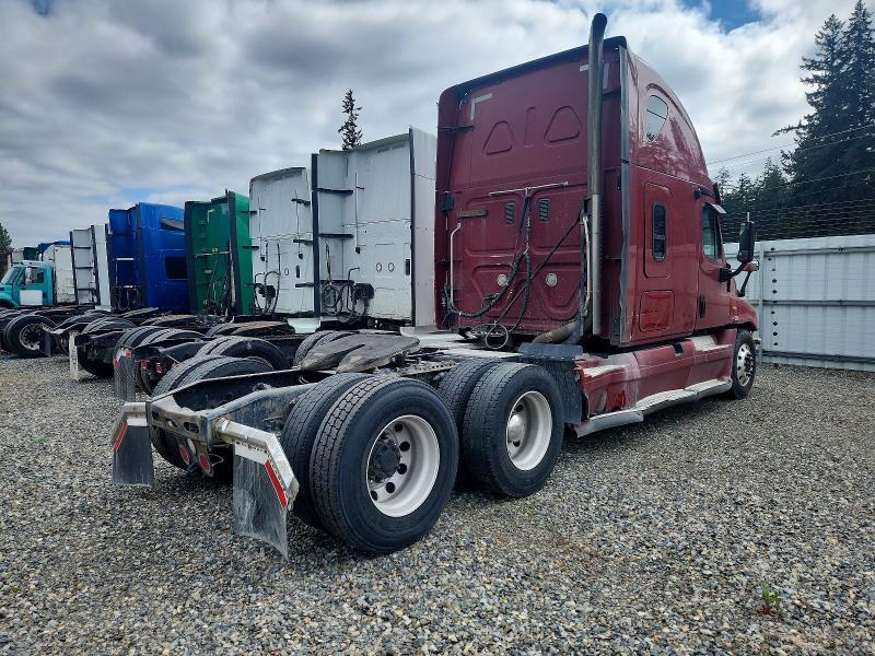 2013 Freigliner 2013 Freightliner Cascadia Semi Truck