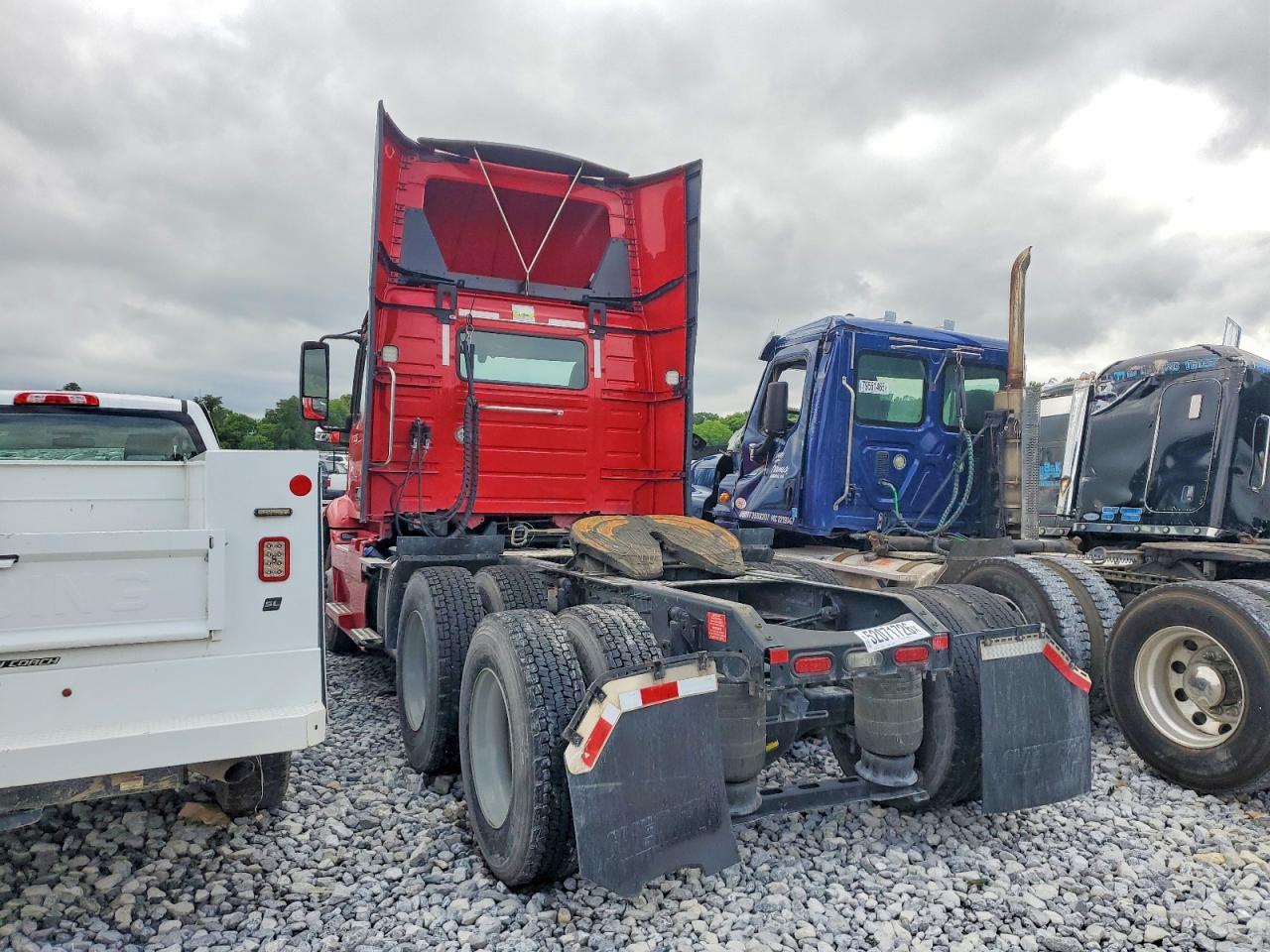 2023 Volvo VNR Semi Truck