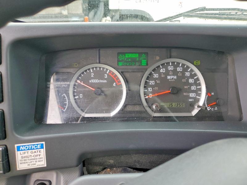 2015 Isuzu NPR HD BOX Truck