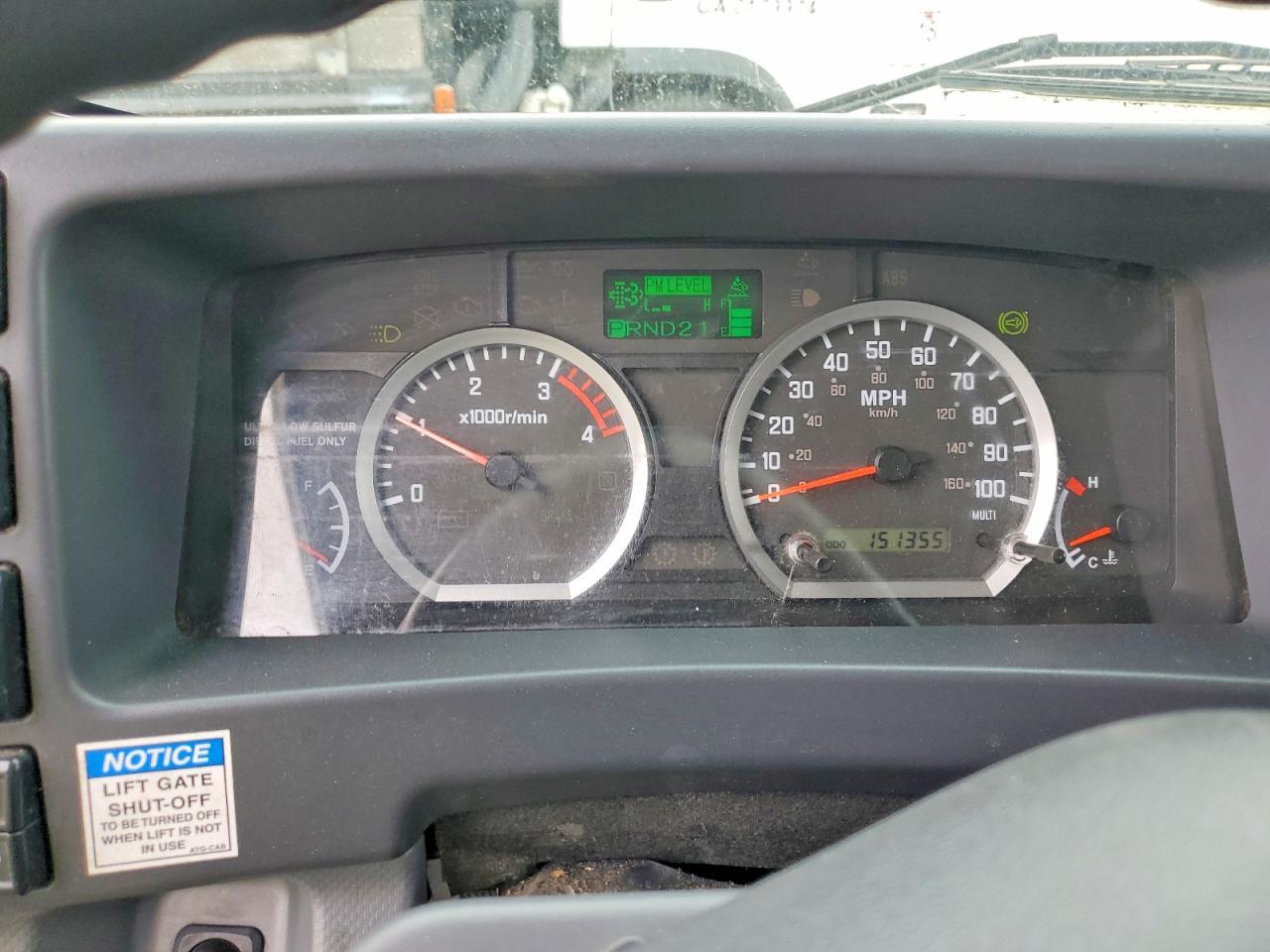 2015 Isuzu NPR HD BOX Truck