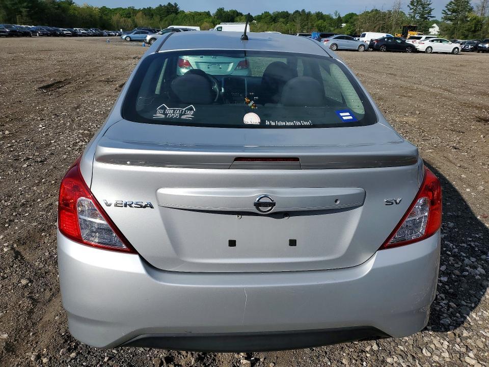 2017 Nissan Versa 1.6 sv