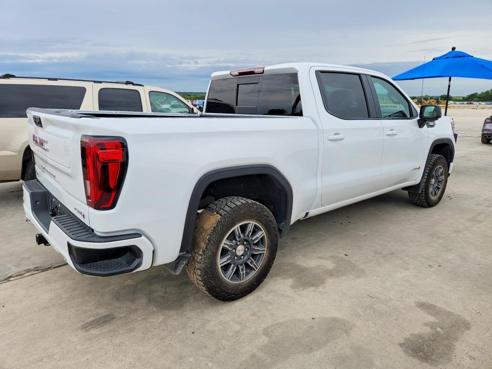 2024 GMC Sierra K1500 AT4
