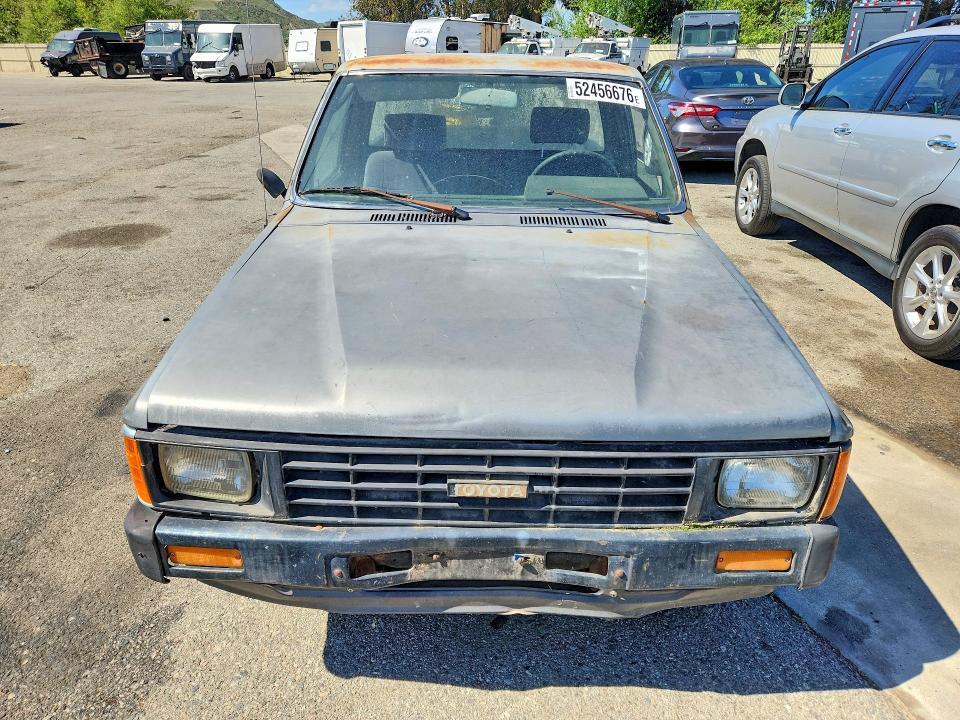 1986 Toyota Pickup Xtracab Rn70 dlx