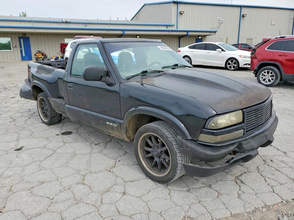 2001 Chevrolet S Truck S10