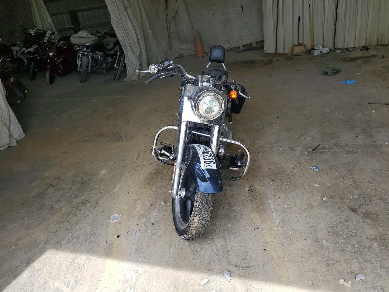 2013 Harley-Davidson FLD Switchback