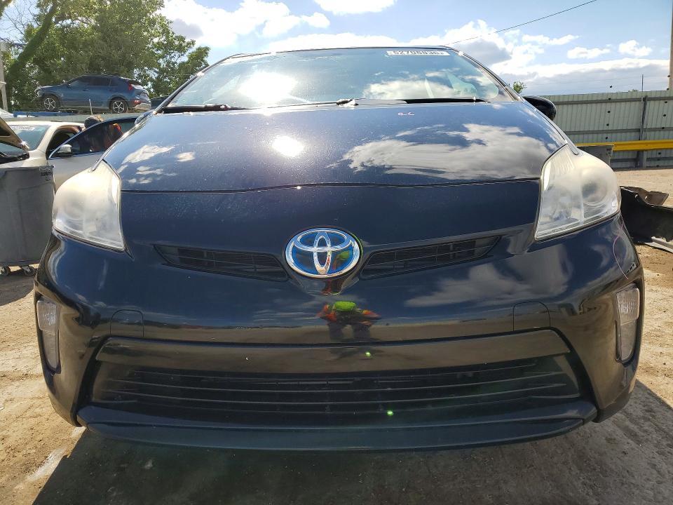 2013 Toyota Prius two
