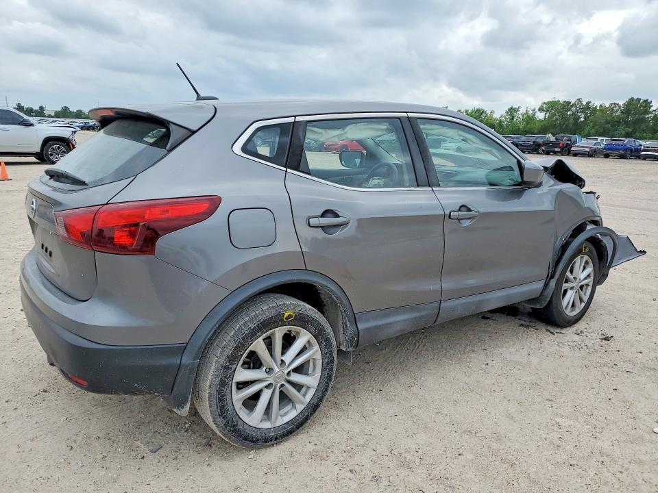 2017 Nissan Rogue Sport s