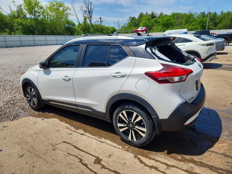 2019 Nissan Kicks s