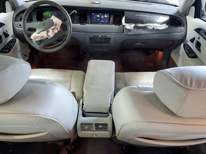 1998 Lincoln Town car Signature