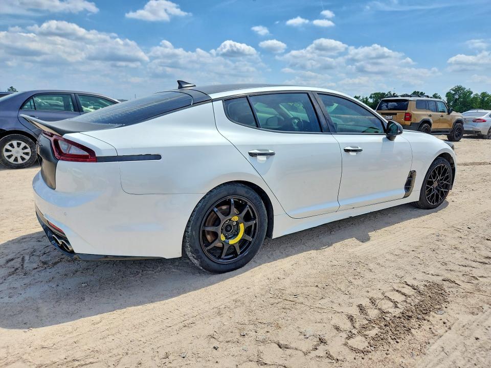 2019 KIA Stinger Premium
