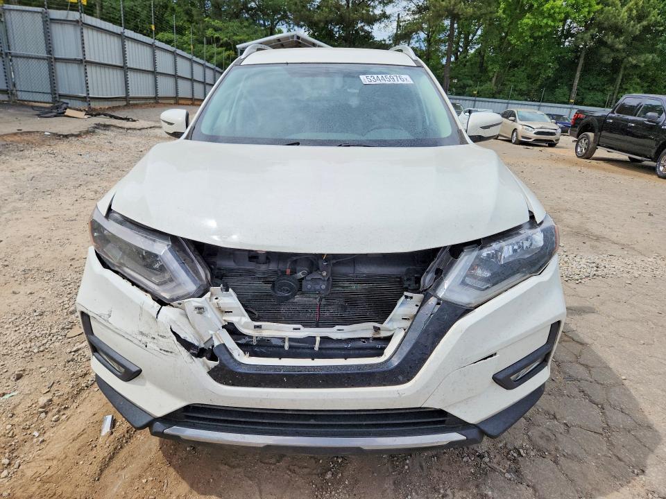 2017 Nissan Rogue sv