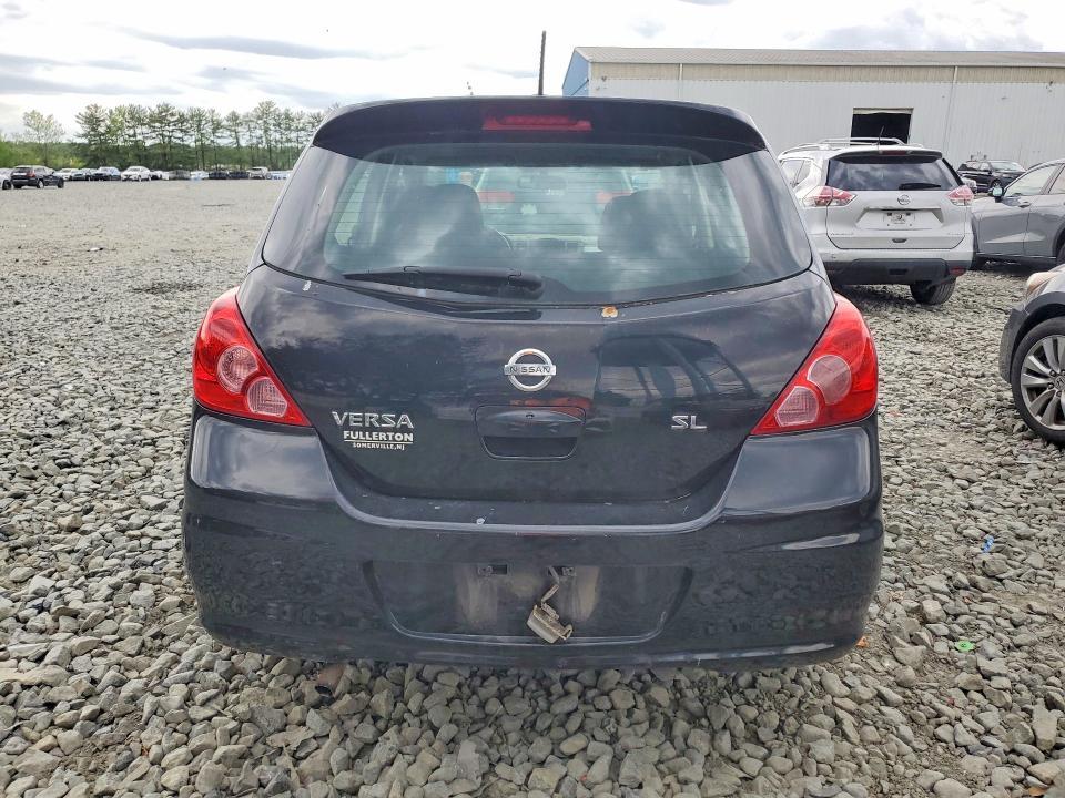 2011 Nissan Versa 1.8 s