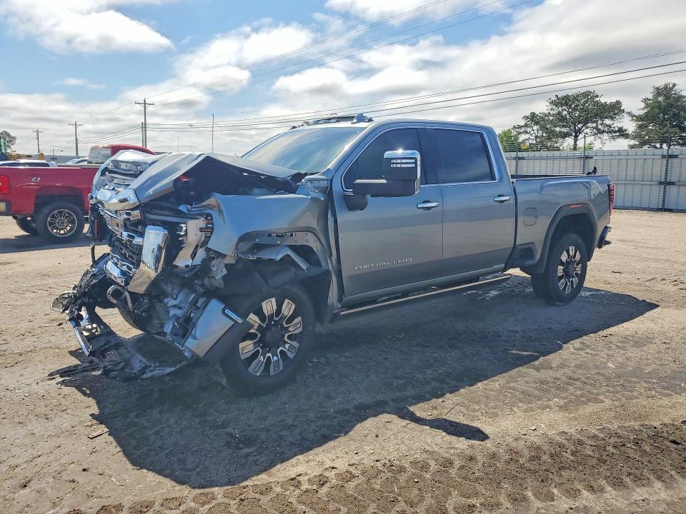 2025 GMC Sierra K2500 Denali