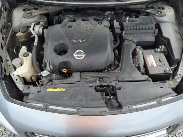 2009 Niss Maxima