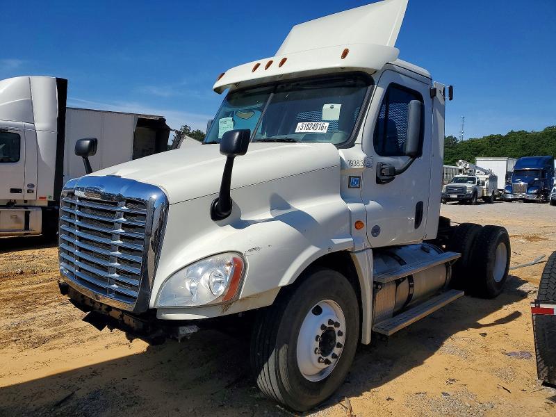 2018 Freigliner 2018 Freightliner Cascadia 125 Semi Truck