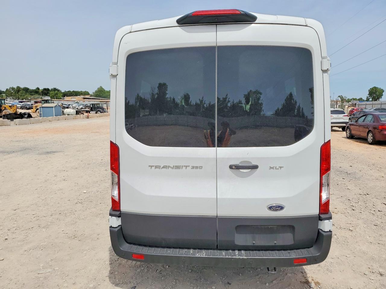 2025 Ford Transit T-350