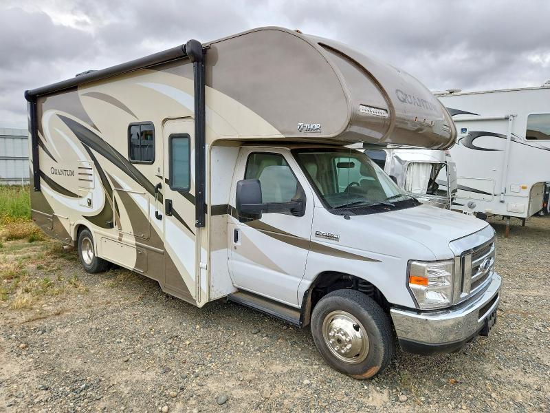 2017 Ford Econoline E450 Super Duty Commercial Cutaway Van