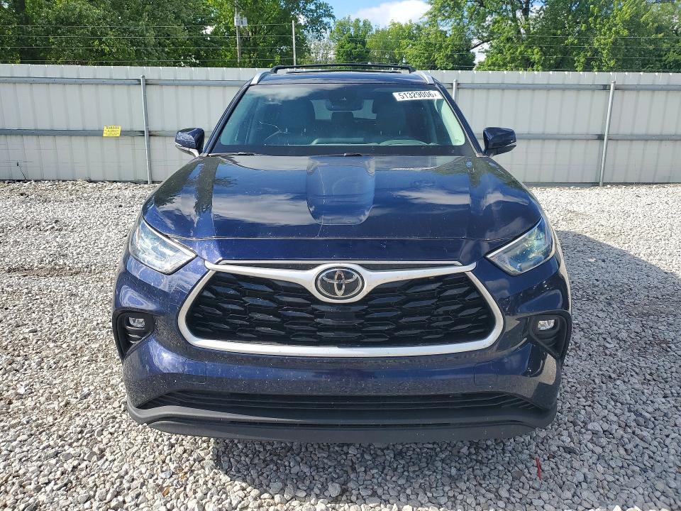 2022 Toyota Highlander xle