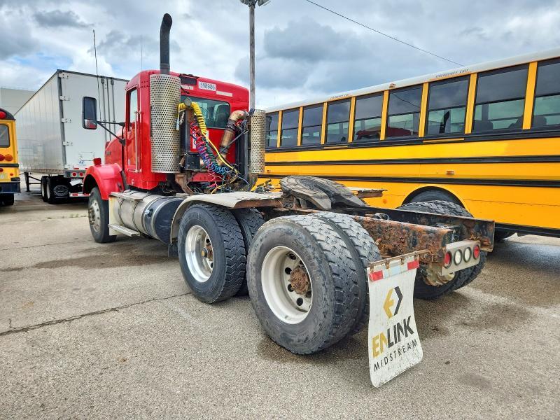 2012 Kenworth T800 Semi Truck